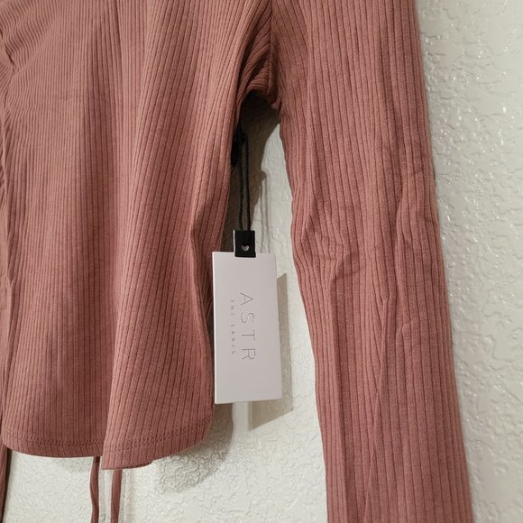 ASTR‎ The Label Toluca Crossed Open Back Ribbed Crop Top Long Sleeves Shirt - Picture 7 of 8